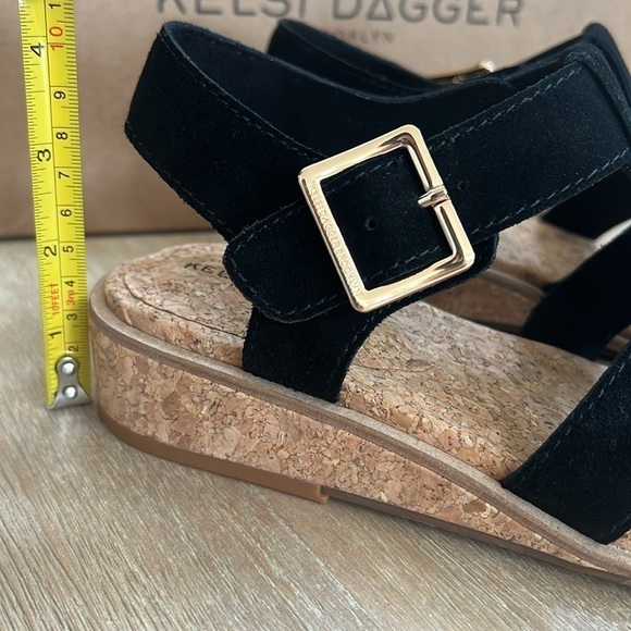 Kelsi Dagger Fisherman Suede Brooklyn Deluxe Strappy Wedge Sandal 7 8 - Picture 4 of 9